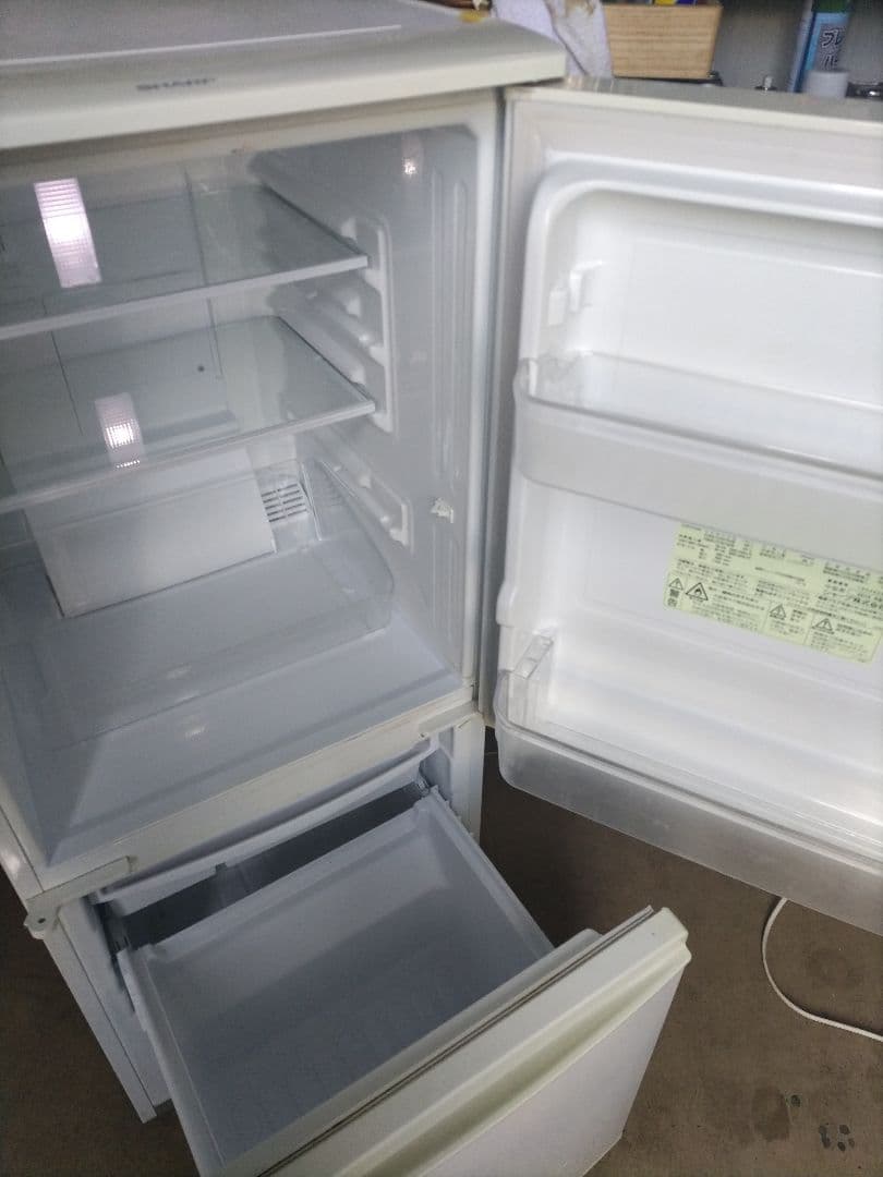 札幌市近郊の方限定！送料無料！シャープ ２ドア冷蔵庫 SJ-D14B-W