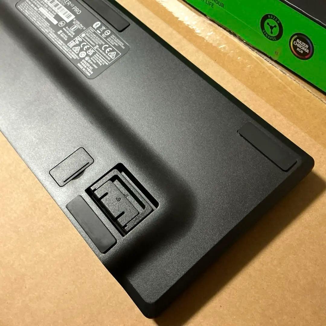 Razer レイザー DeathStalker V2 Pro JP 中古