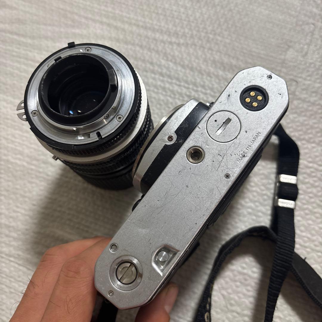Nikon FE2 フィルム一眼レフカメラ ズームレンズ付き