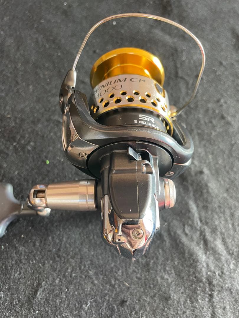 SHIMANO RARENIUM CI4 4000 スピニングリール