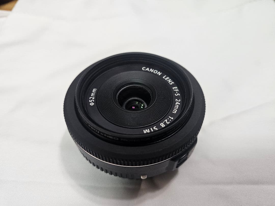 Canon EF-S 24mm f/2.8 STM レンズ