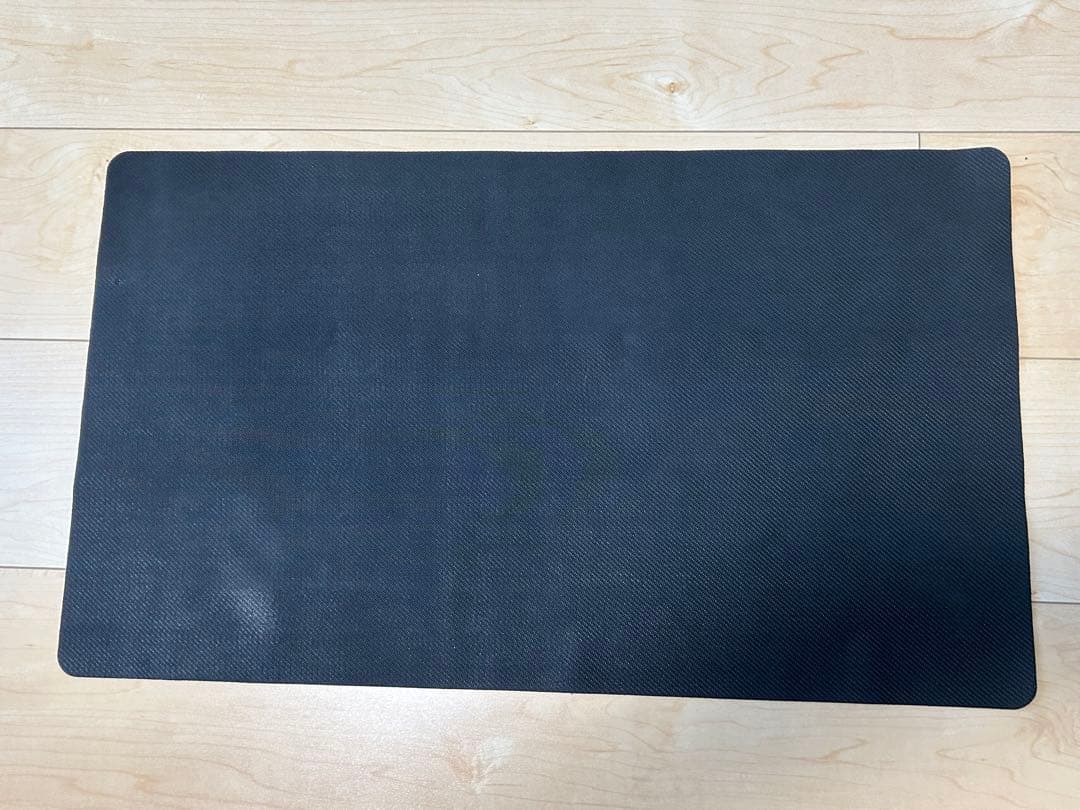 遊戯王　閉ざされし世界の冥神 プレイマット サロスエレスクルヌギアス 　正規品