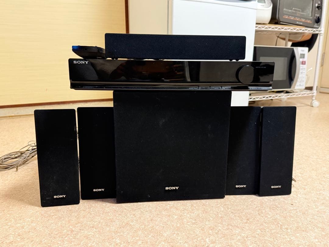 SONY 5.1chサラウンドシステム 本体と付属品