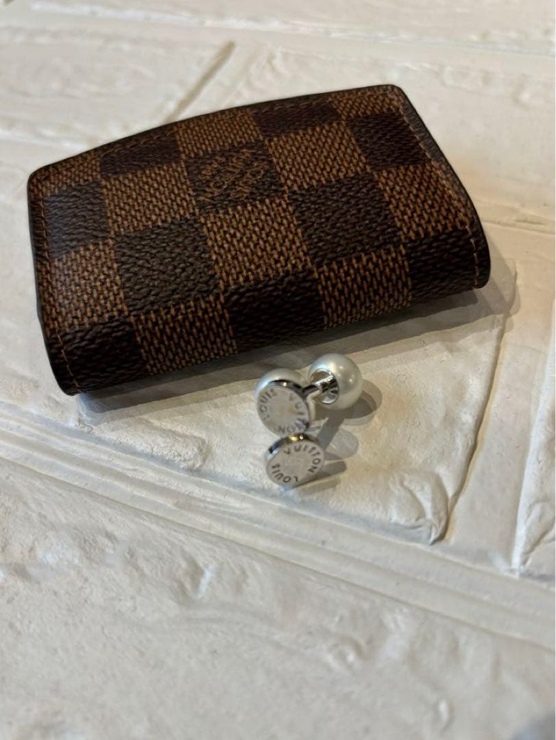 【お値下げ】Louis Vuitton パール カフス ダミエケース付