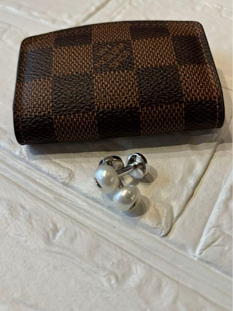 【お値下げ】Louis Vuitton パール カフス ダミエケース付