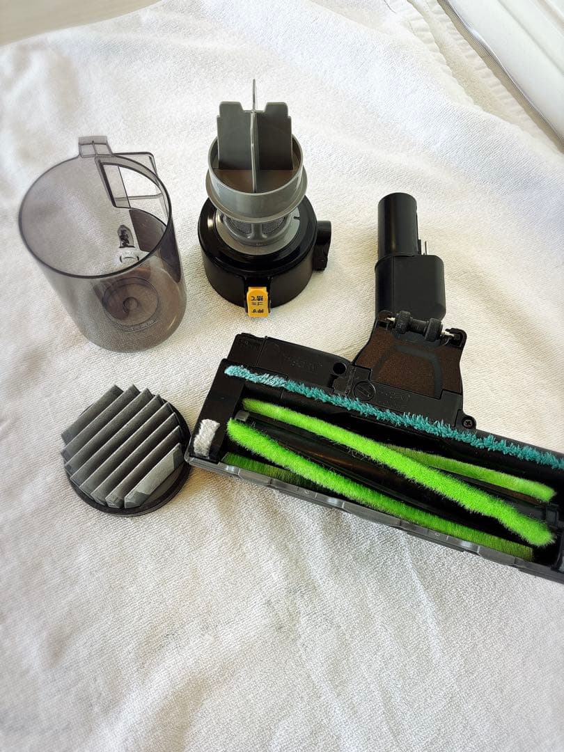 シャープ ラクティブエア コードレス掃除機 SHARP EC-FR10