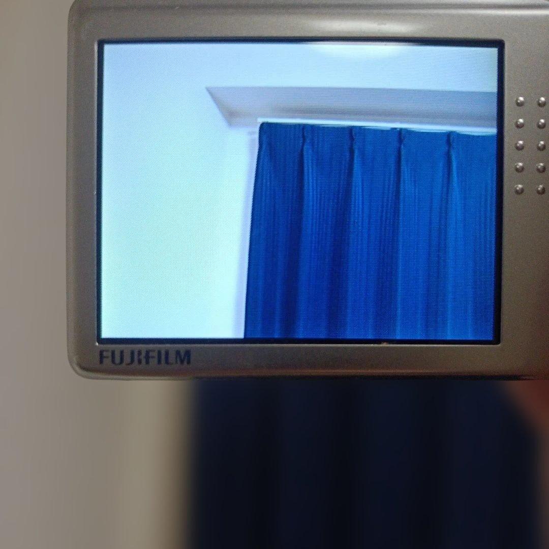 FUJIFILM FinePix F70EXR コンパクトデジタルカメラ