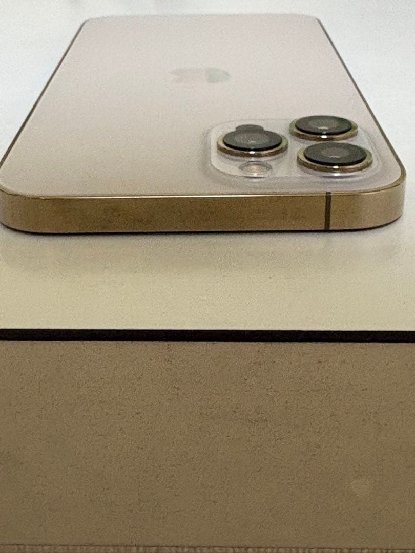 Apple iPhone 12 ProMAXゴールド 本体
