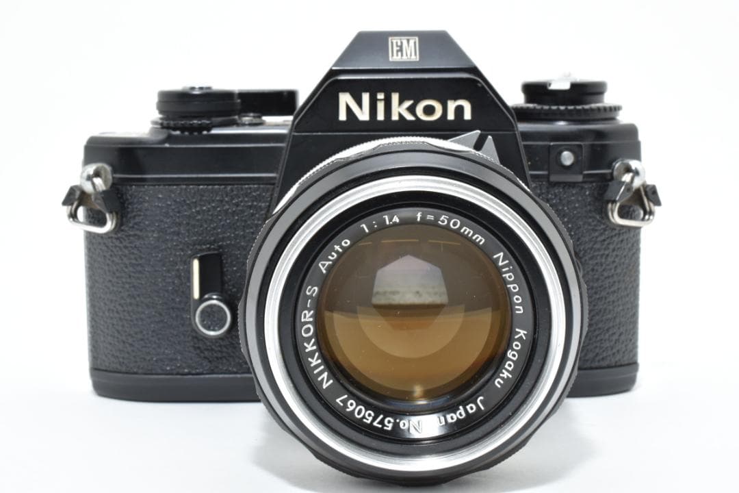 NIKON EM フィルムカメラ 50mm F1.4 おまけレンズセット カメラ