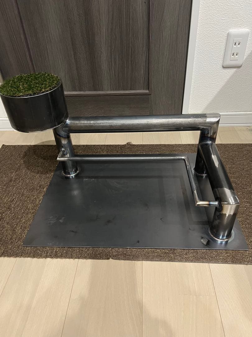 猛禽類パーチ　Ｌ字型　人工芝付き