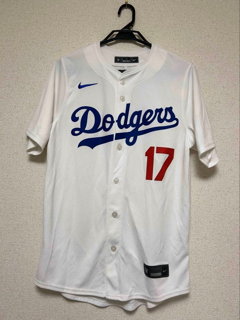 ドジャース　大谷　ユニフォーム　17
