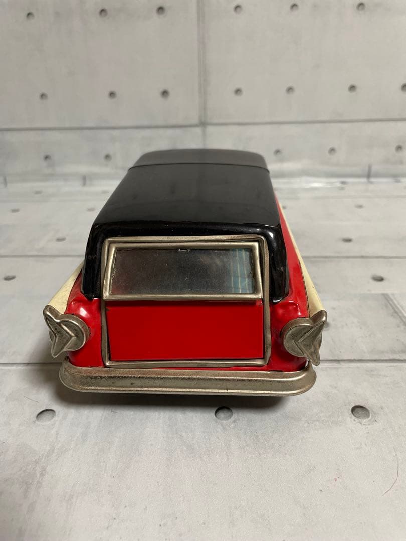 ブリキ自動車　フォード　エドセルワゴン27cm×11cm