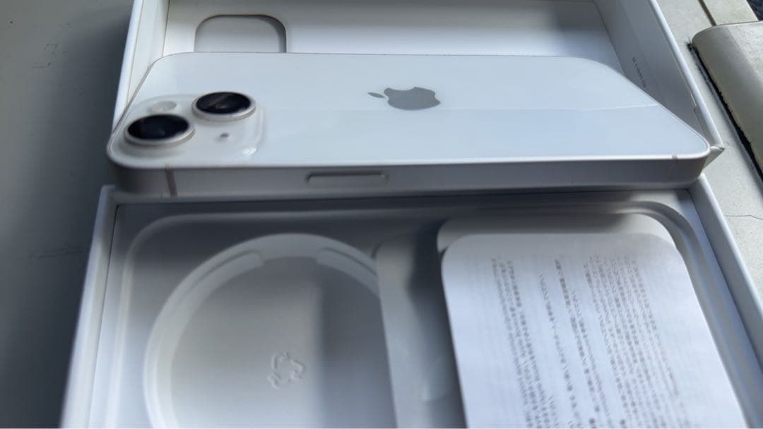 iPhone 14 ホワイト　SIMフリー