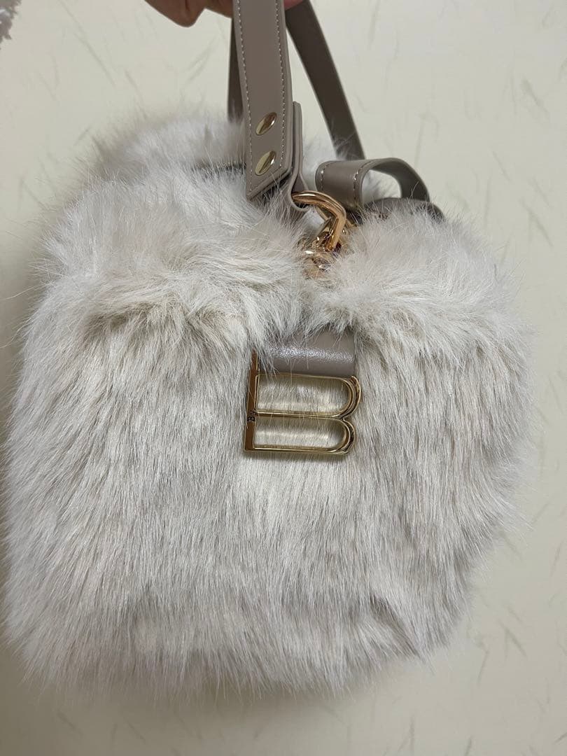 Bibiy B. FUR BOX BAG ベージュ