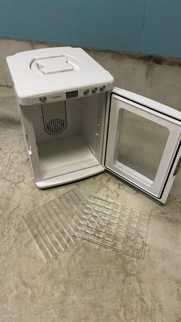 ベルソス（VERSOS）ポータブル冷却装置25リットル VS-404WH/BK