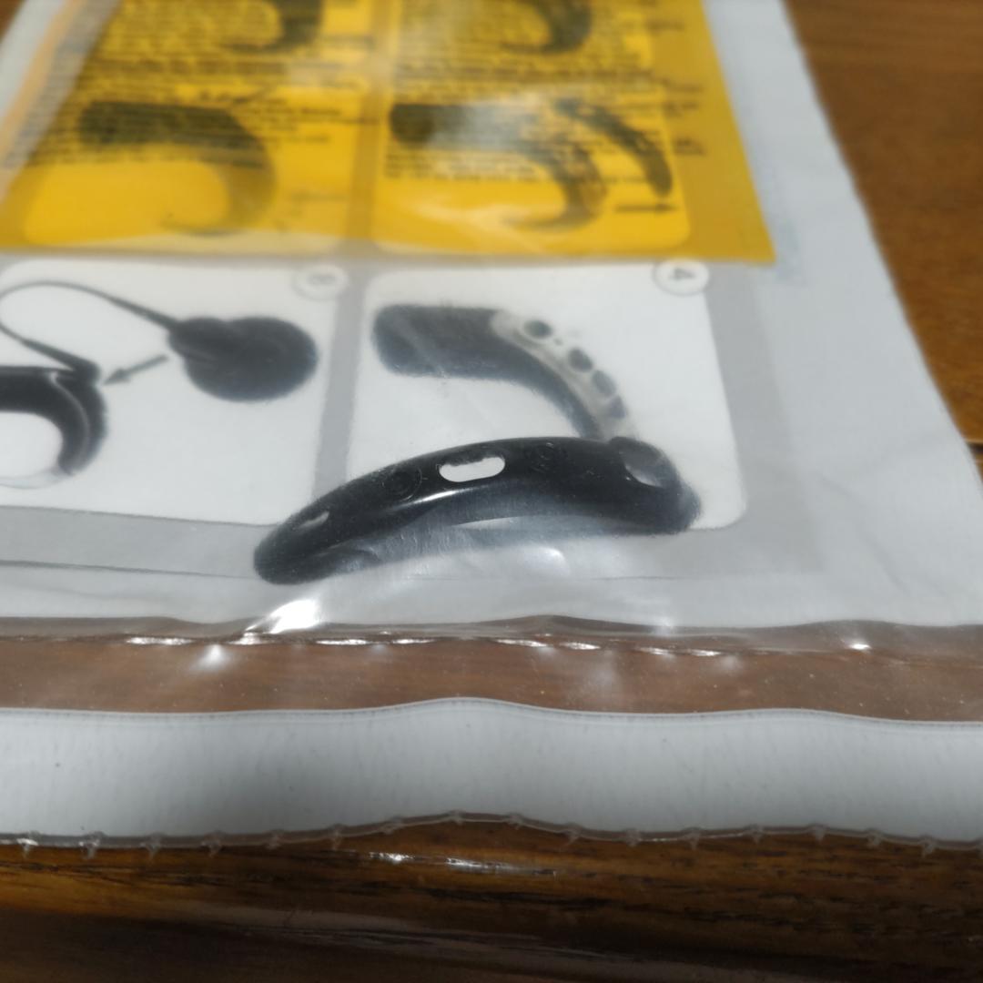 Nucleus７ マイクロホンカバー ブラック 5パック　開封済み未使用3枚。