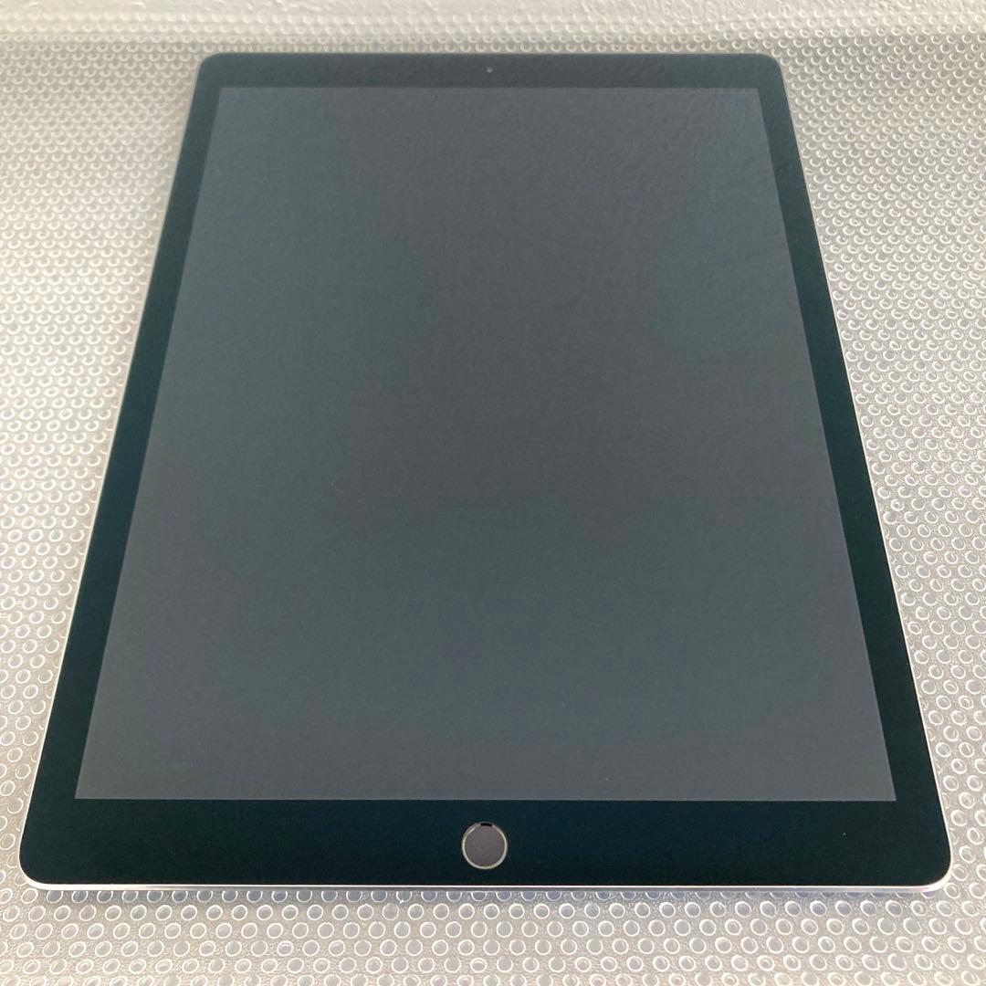 2646 外観美品☆iPad Pro 256GB 12.9インチ WIFIモデル