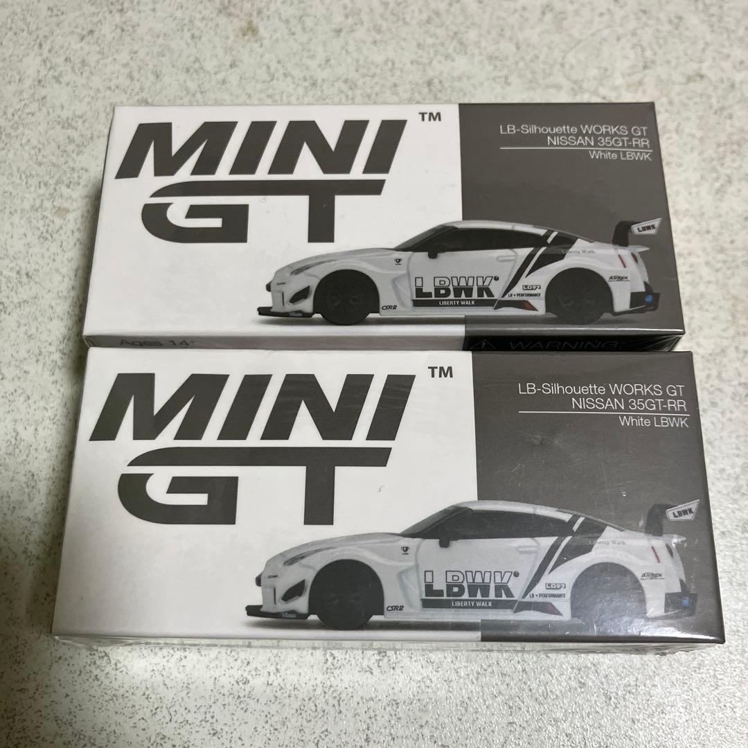 MINI GT LB-Silhouette NISSAN 35GT 2台セット