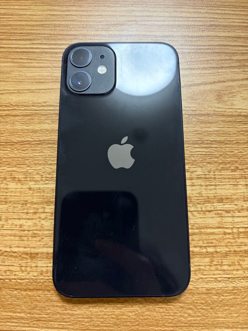 t*o様 iPhone 12mini ブラック本体、箱付き