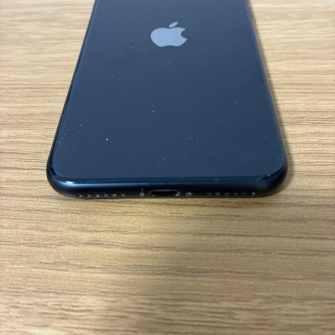 iPhone se3 第三世代　ソフトバンク64GB