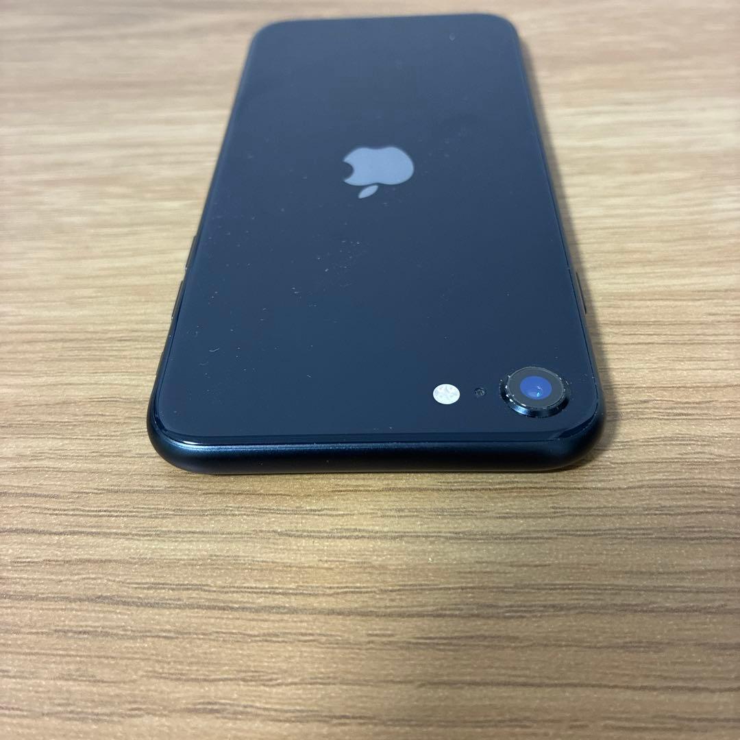 iPhone se3 第三世代　ソフトバンク64GB