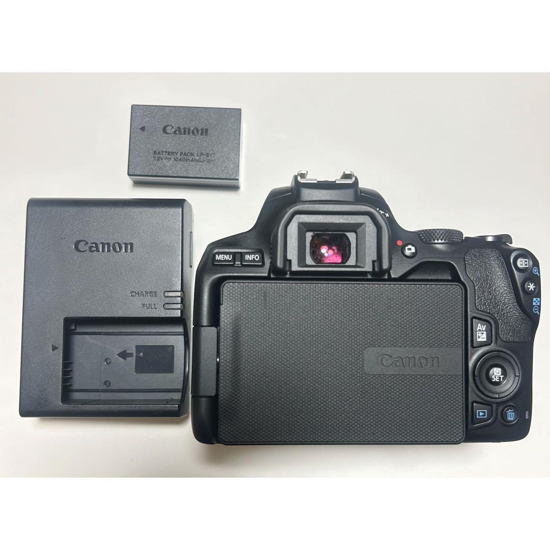 canon eos Kiss x10 ボディのみ +バッテリー等