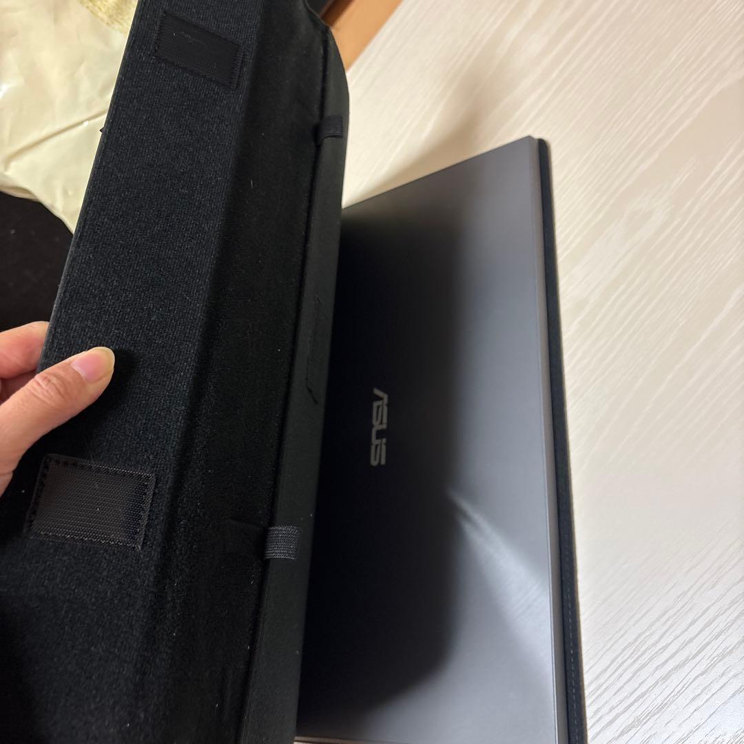ASUS MB168B 15.6インチ LCDモニター
