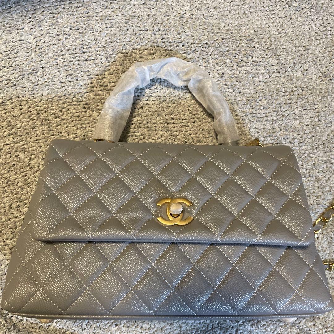 CHANEL グレー キルティング バッグ　キャビアスキン　ノベルティ