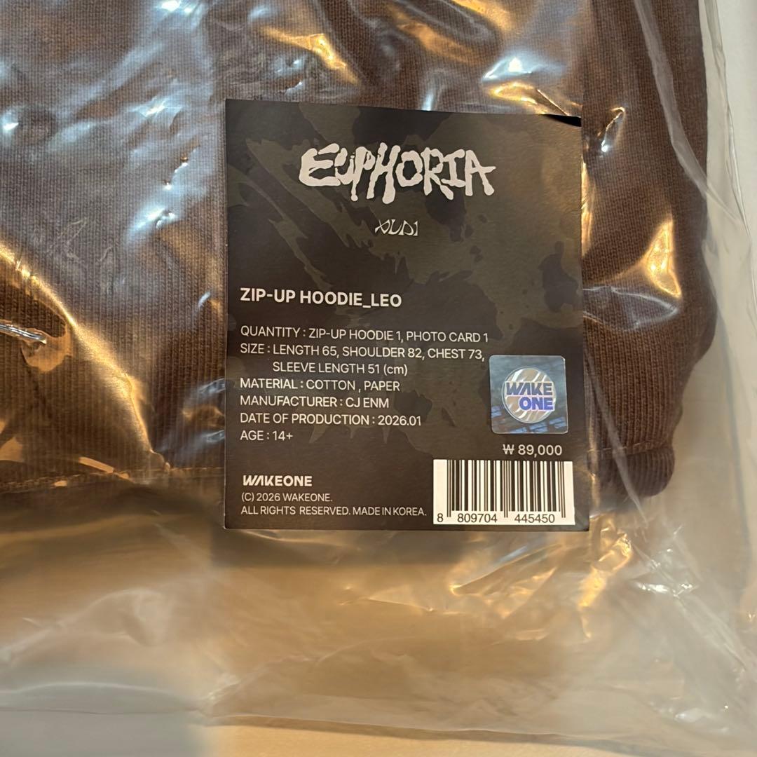 韓国　ald1 EUPHORIA OFFICIAL MD リオ　LEOパーカー