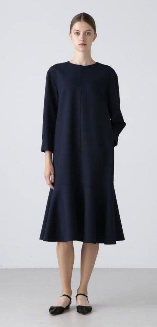 ADORE 2024ss　クリアボンディング ワンピース　紺