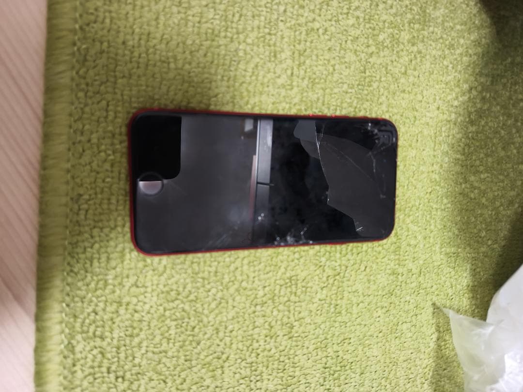 スマートフォン本体 IPhone SE2