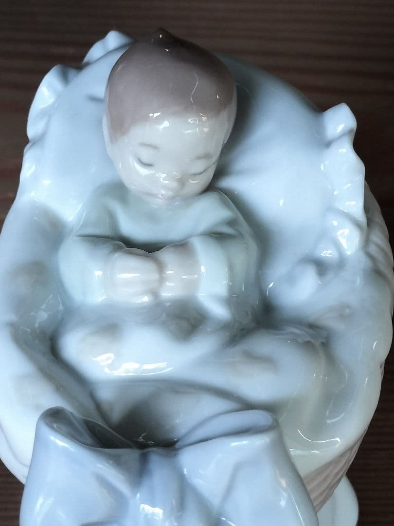 リヤドロ LLADRO 人形 スイートベイビー 男の子 フィギュリン