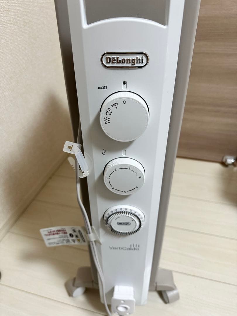 DeLonghi(デロンギ)オイルヒーター RHJ2F0812-WH