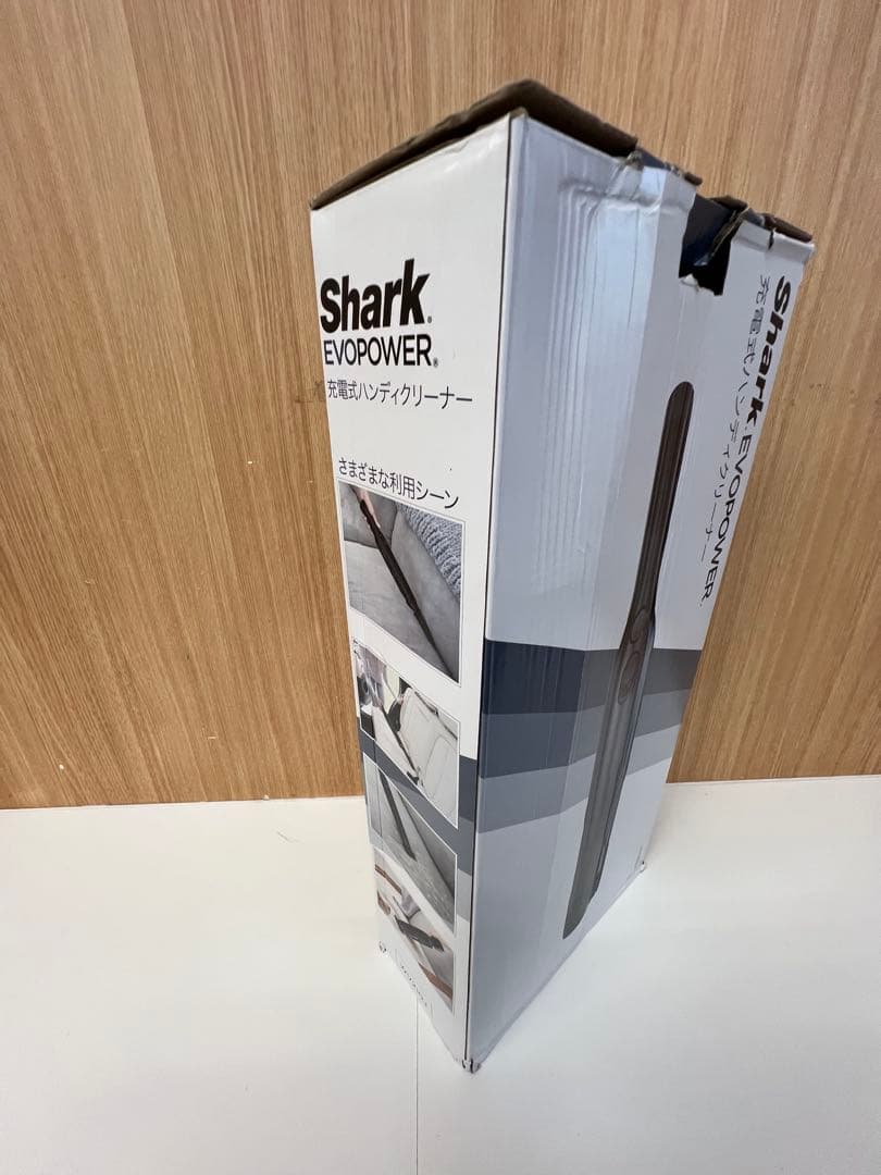 EVOPOWER 充電式ハンディクリーナー未使用ですが 箱にダメージ有り