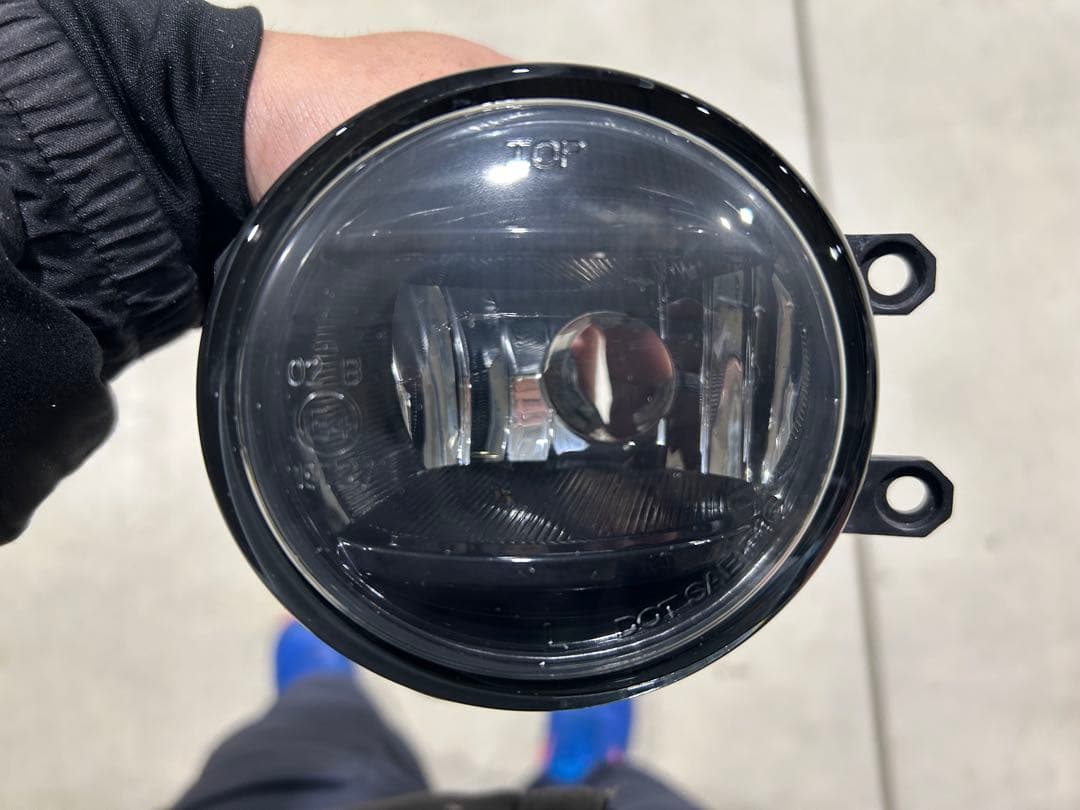 80ノア後期等フォグレンズキット ユアーズ製