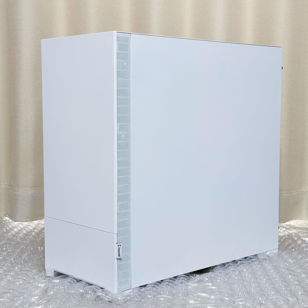 《値下げ中》Fractal Design Pop Silent PCケース