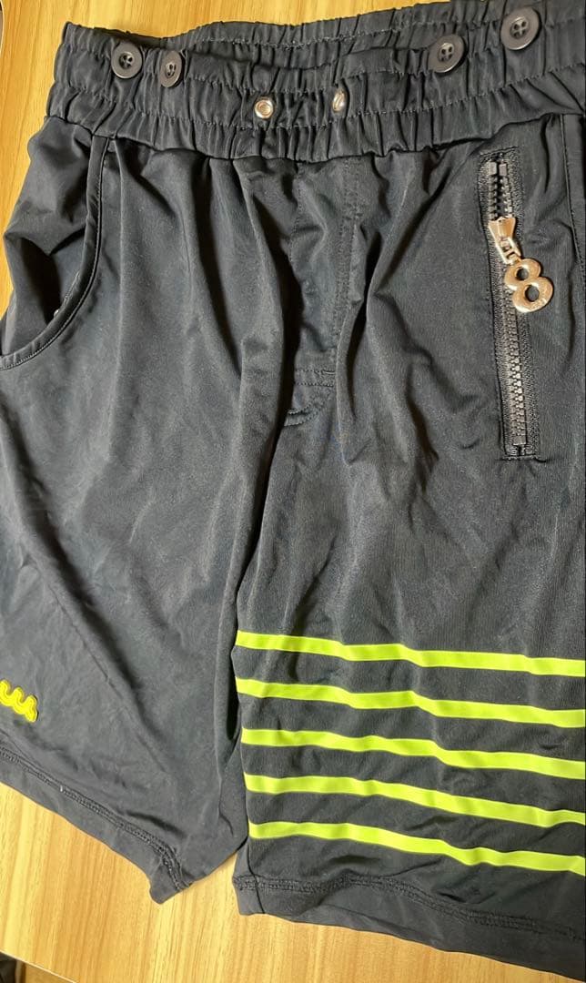 【美品】muta ムータ ラッシュガード 上下セット 紺×蛍光ライン