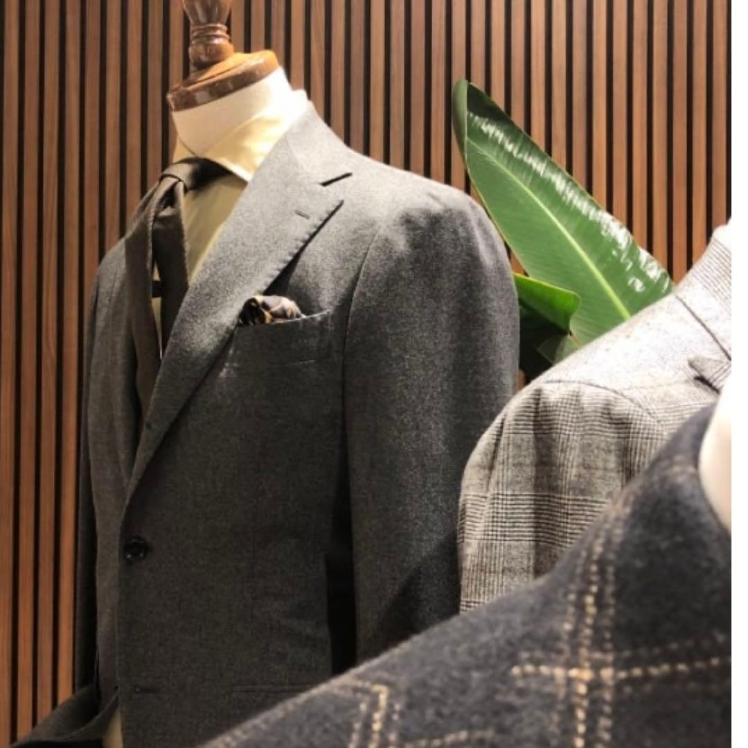 【極美品】ブリッラペルイルグストグレー フランネルスーツ ゼニア14micron
