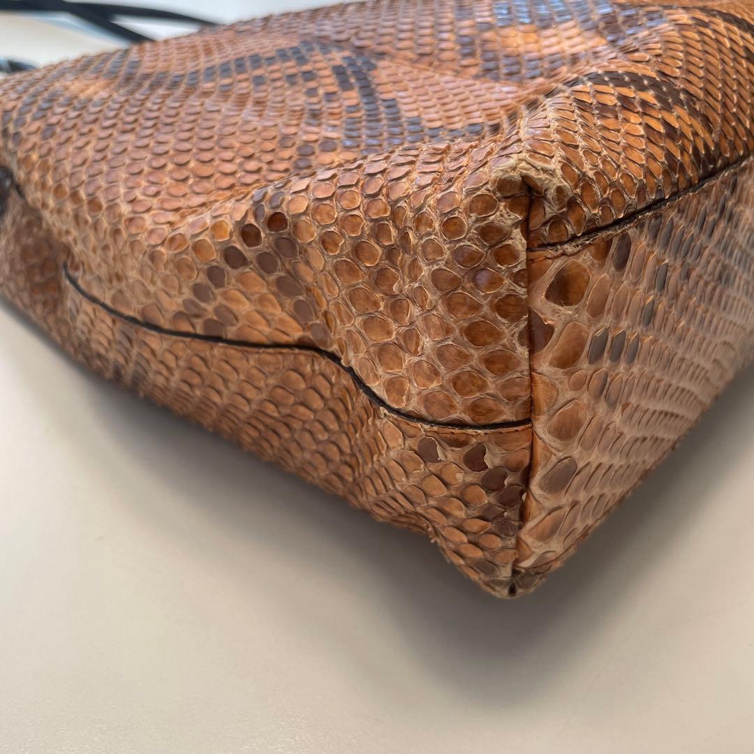 プラダトートバッグ パイソン三角プレート ギャランティカ ード保管袋