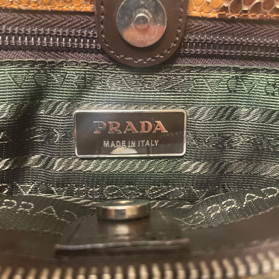 プラダトートバッグ パイソン三角プレート ギャランティカ ード保管袋