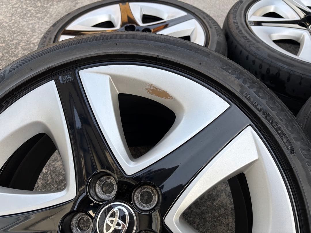 トヨタ 50プリウス純正ツーリング　S17インチ タイヤホイールセット