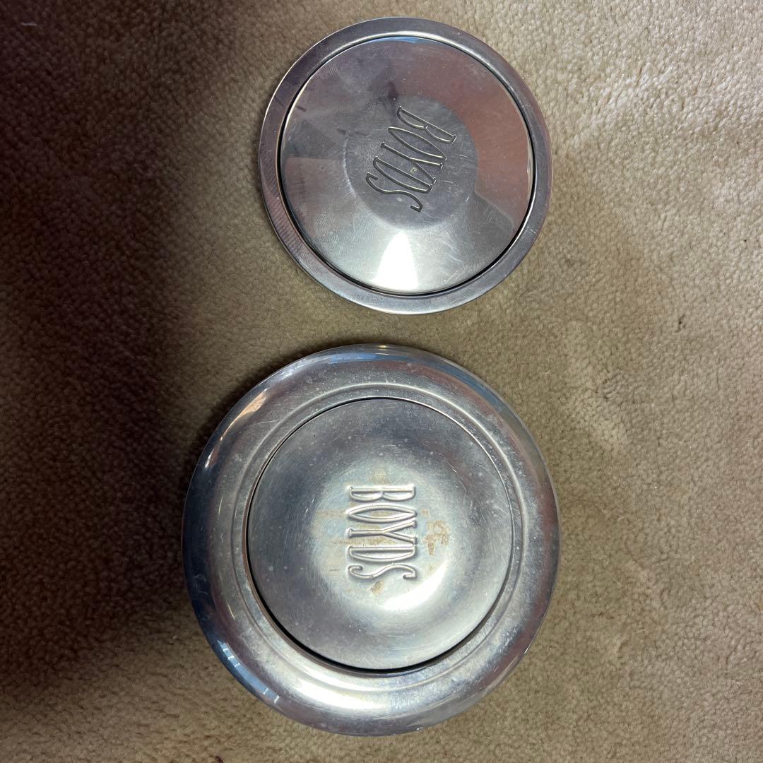 ボイドフルビレッド　ホーンボタン2個セット