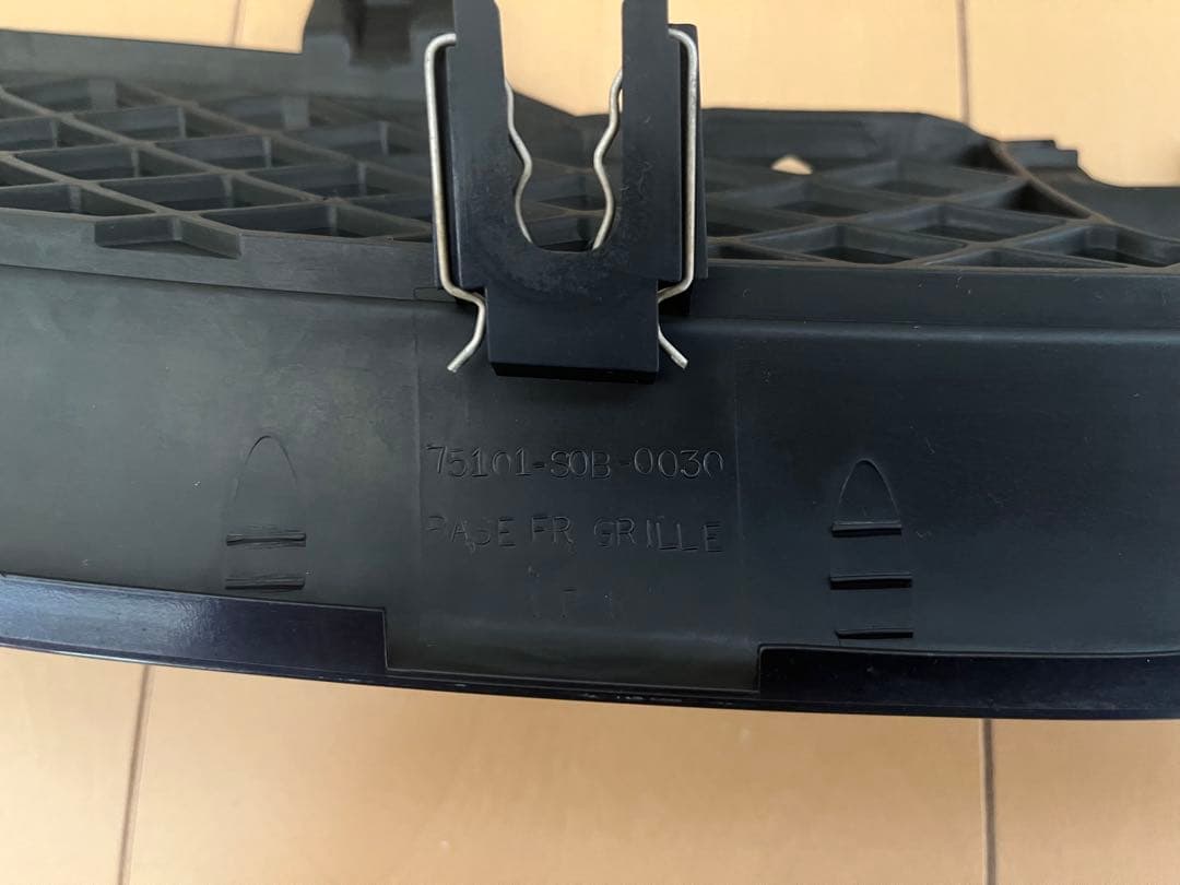 トルネオ　cf4 フロントグリル