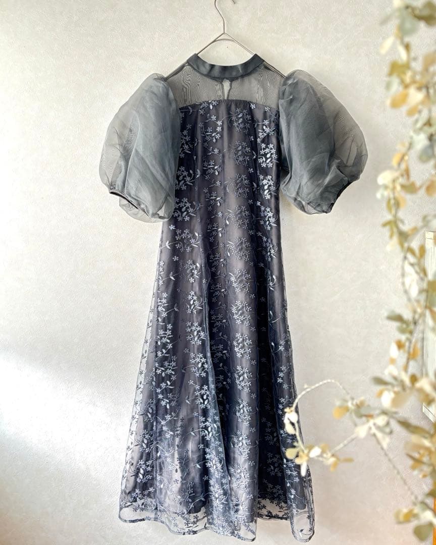 極品‼️niana オーガンジーパフスリーブ刺繍レースオケージョンドレス　Mサイズ