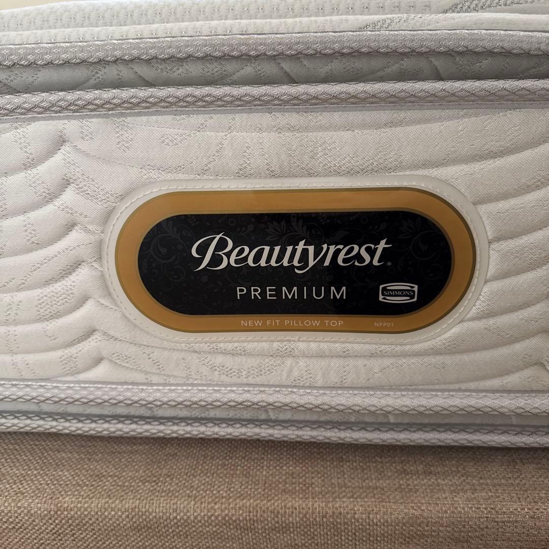 8月中旬までの限定価格　シモンズ 　マットレス＋ボックススプリング　ＮＦ