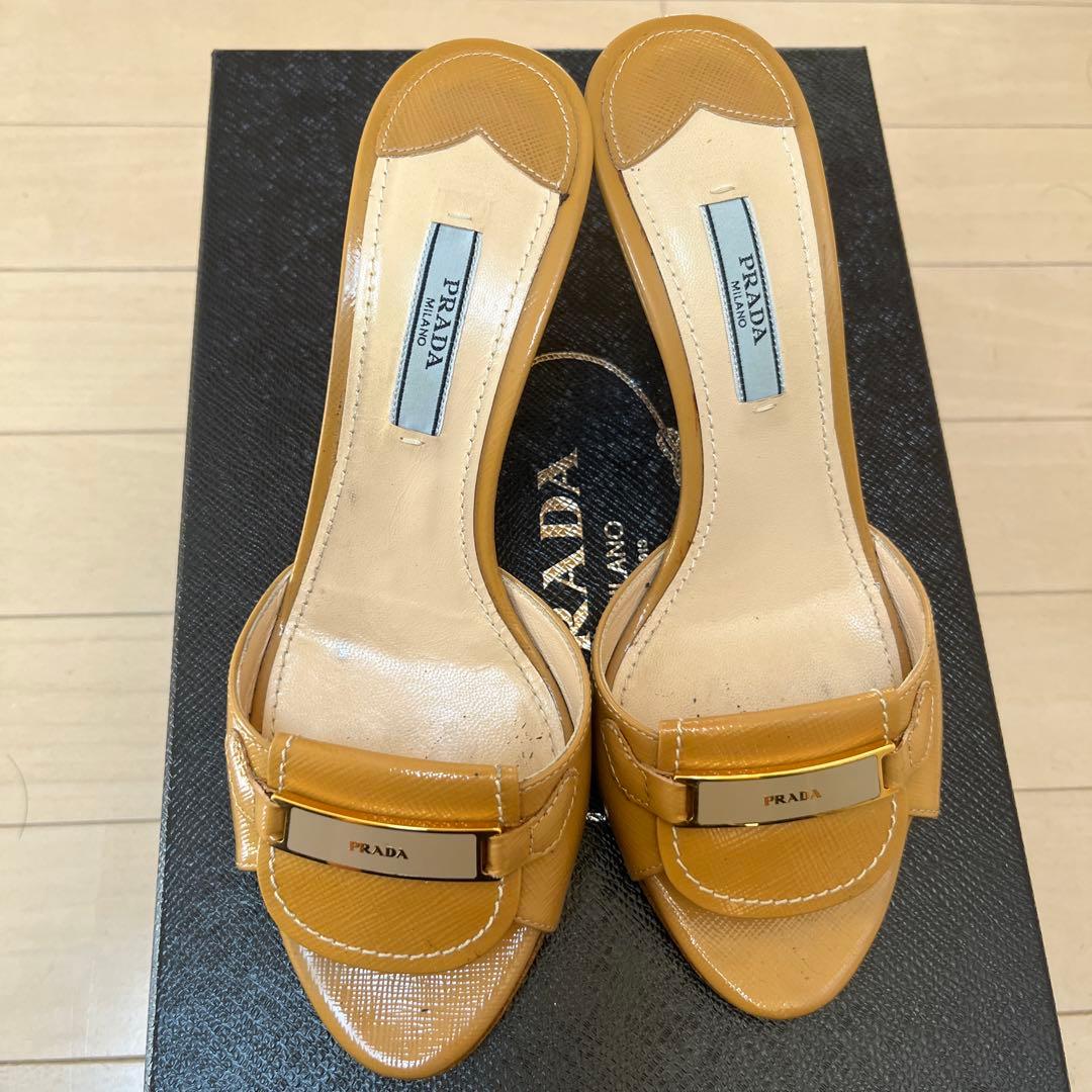PRADA ベージュ ミュール