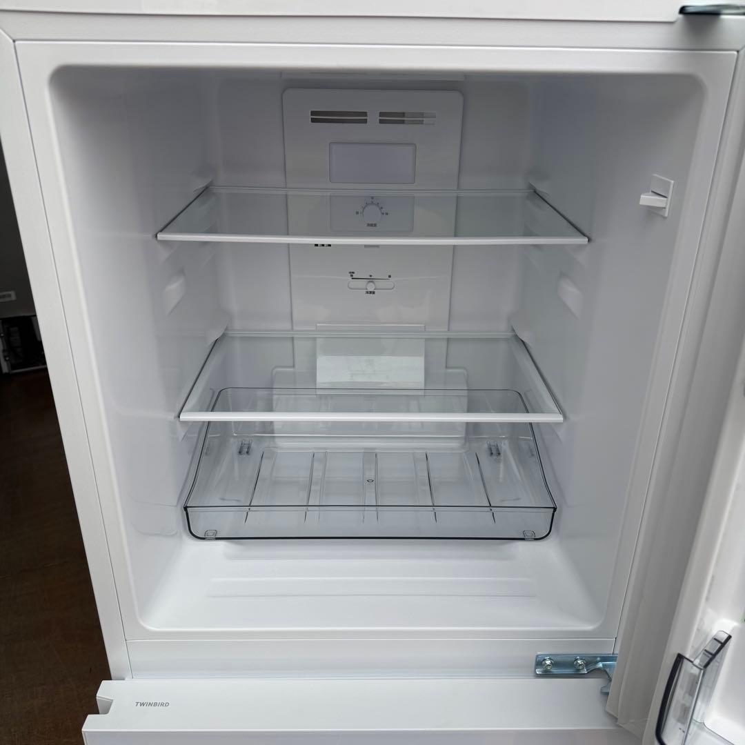C7307★2024年製★ほぼ新品★ツインバード冷蔵庫ガラス　洗濯機　家電セット