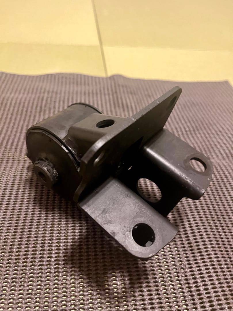 MR-S　テクノプロスピリッツ　強化エンジンマウント 3000km中古