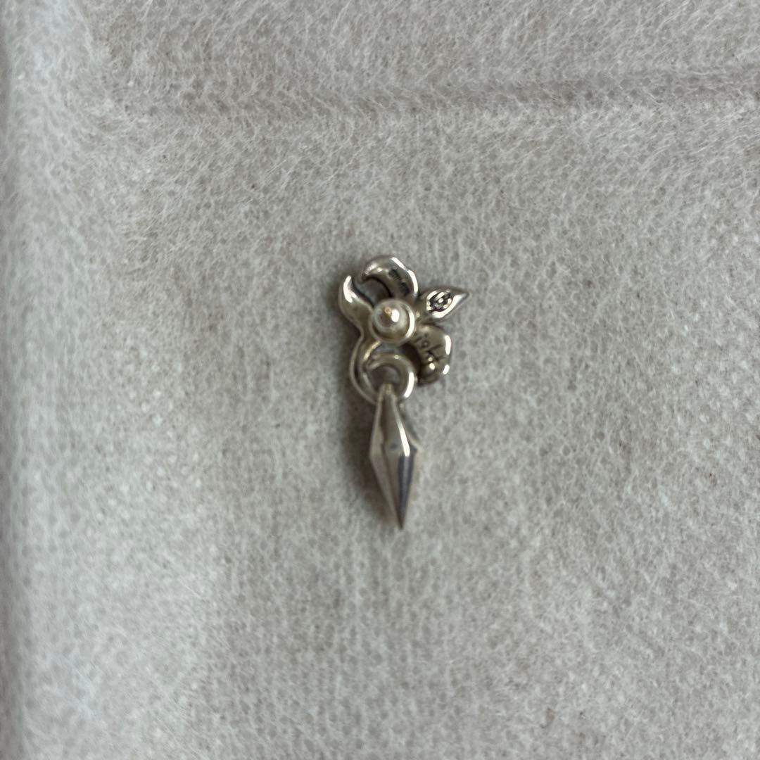 ブラッディマリー　ライトピアス