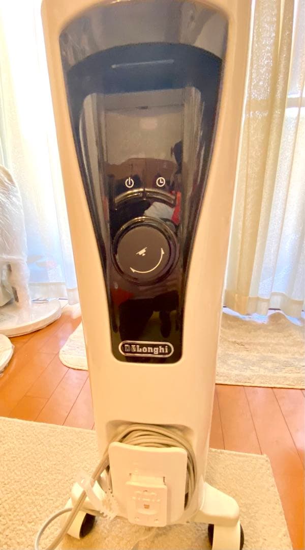 【着払い】ほぼ未使用☆2023年12月購入デロンギオイルヒーター